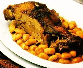 Pierna de Cordero con Porotos Alubias