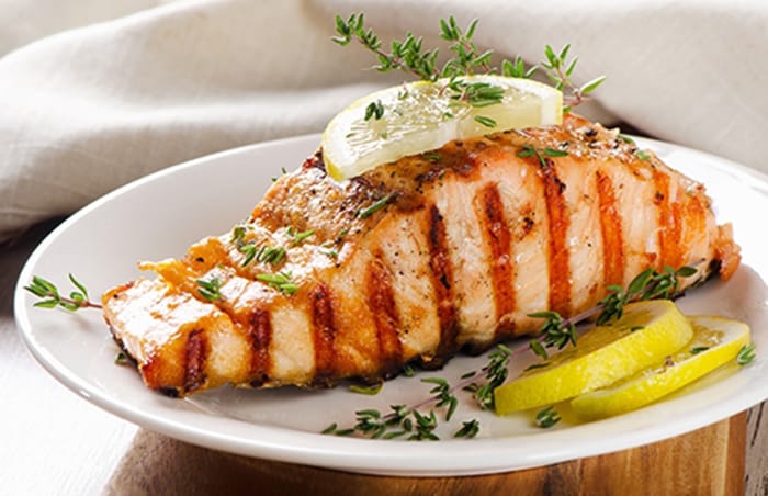 Salmón con Limón y Romero