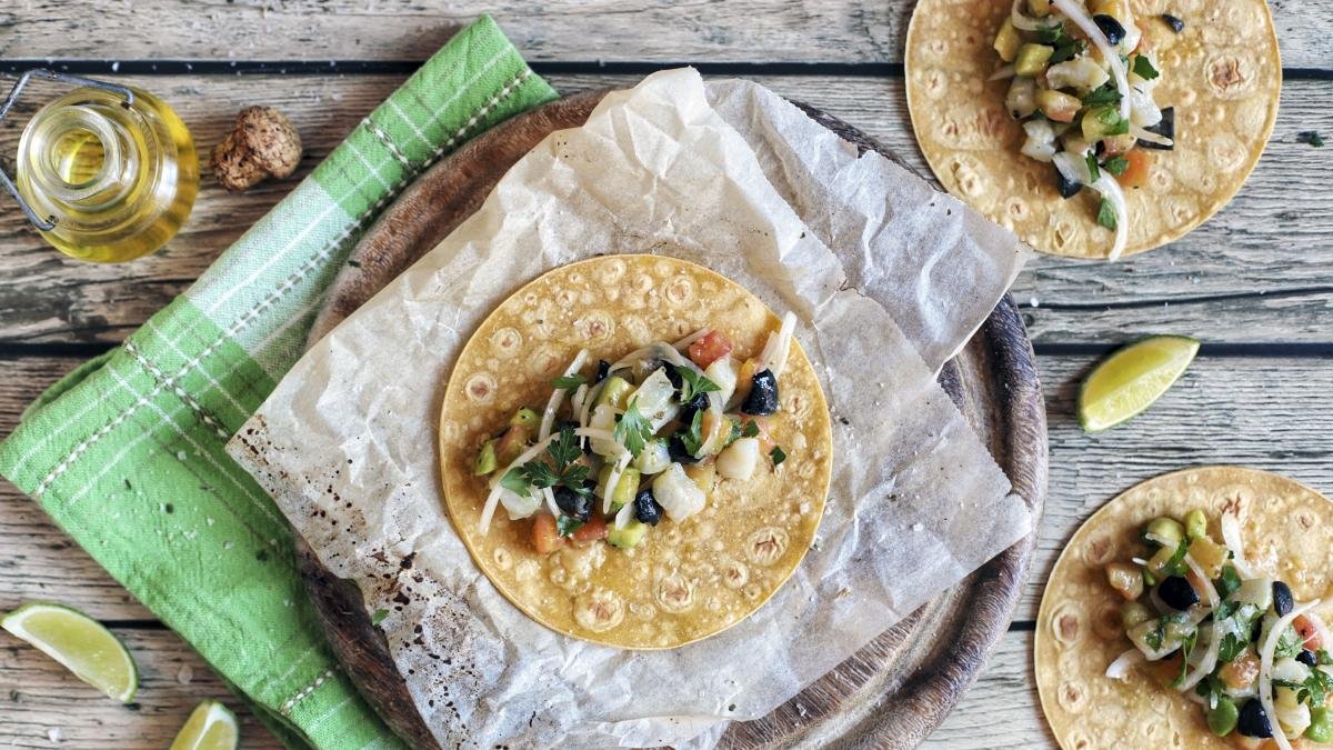 Tacos de Bacalao con Cilantro y Limón