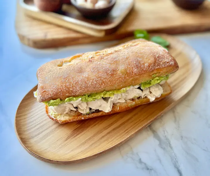 Sandwich de Pollo y Palta